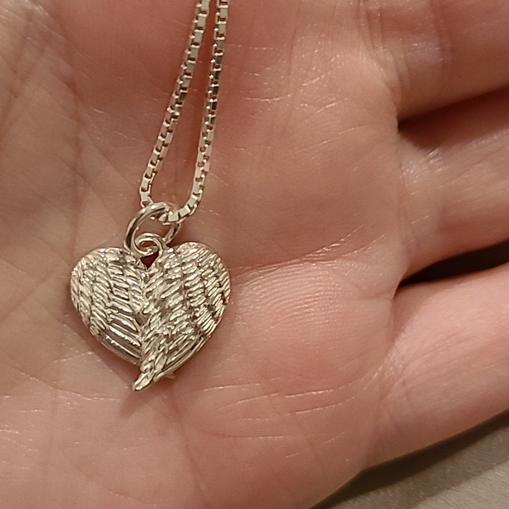 Wings heart sterling silver necklace